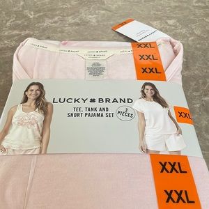 Woman’s lucky 🍀 brand 3 piece pajama set